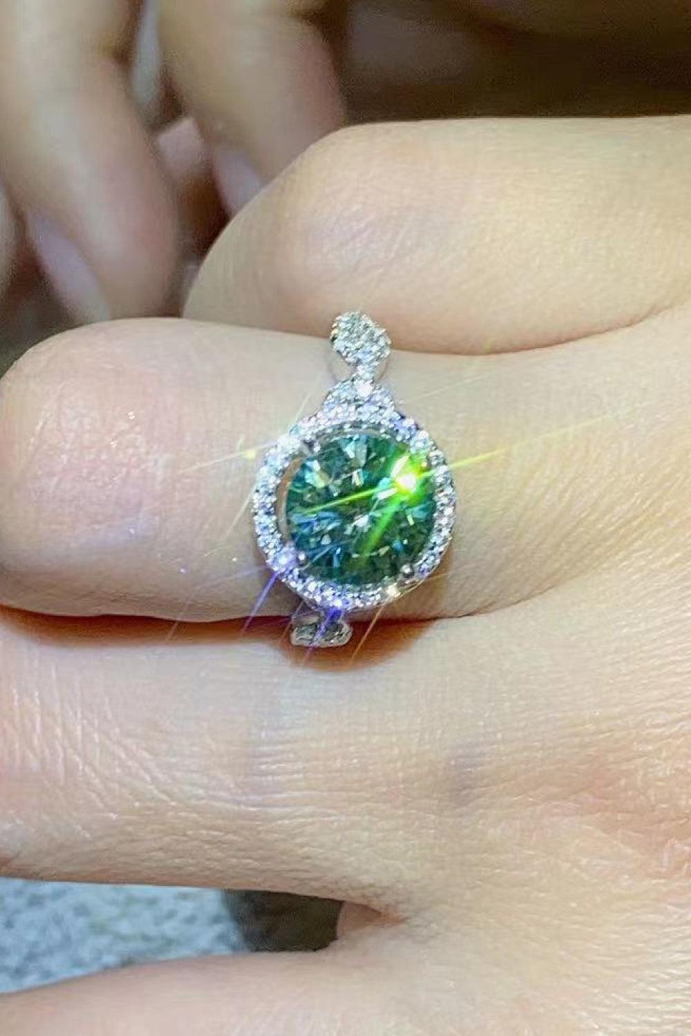 2 Carat Moissanite Emerald Green Ring - Flyclothing LLC