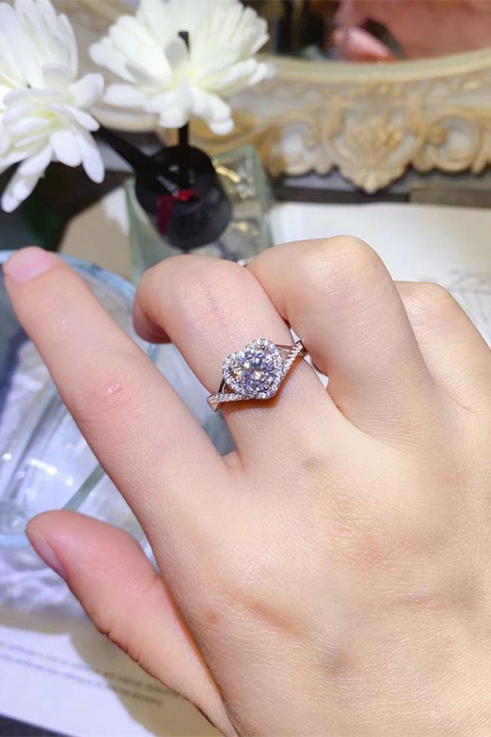1 Carat Moissanite 925 Sterling Silver Heart Ring - Trendsi