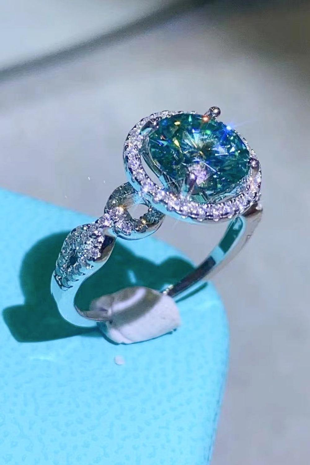 2 Carat Moissanite Emerald Green Ring - Flyclothing LLC