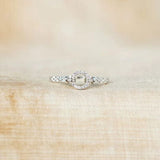 Inlaid Zircon Round Shape 925 Sterling Silver Ring - Trendsi