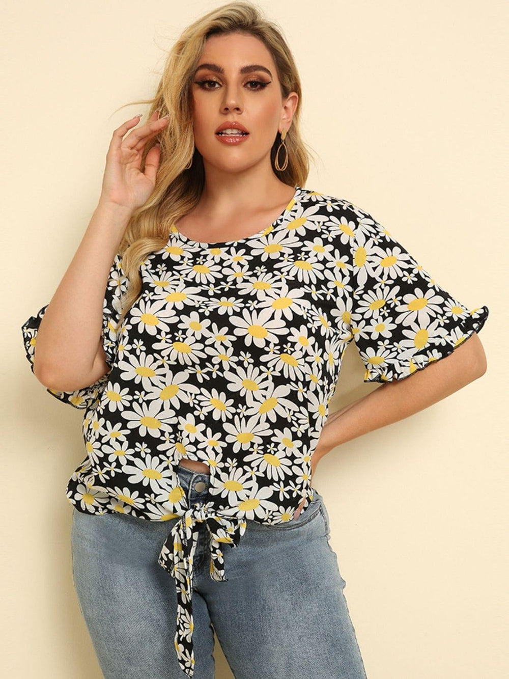 Plus Size Floral Round Neck Tie Hem Blouse - Trendsi