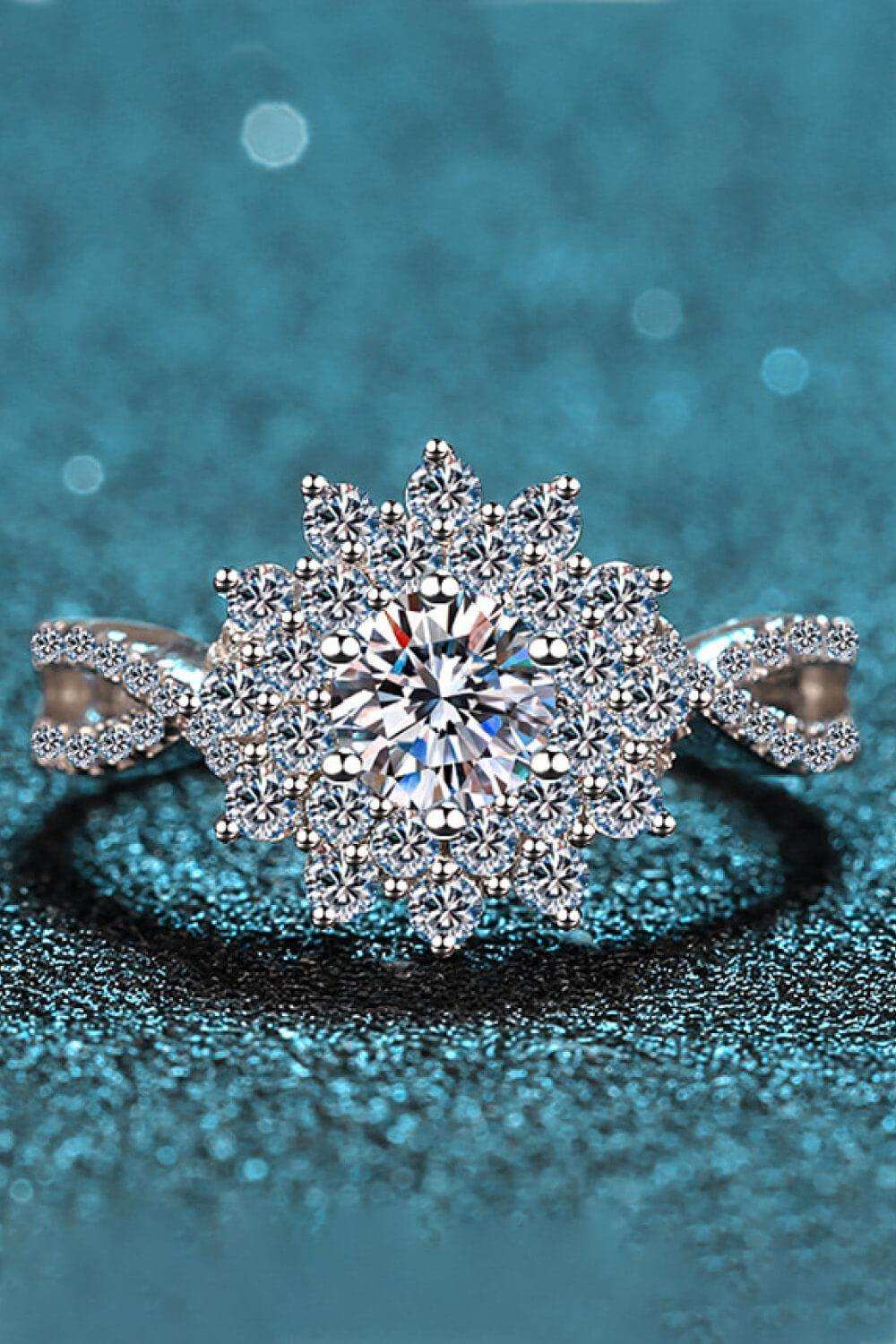 Moissanite Flower-Shape Split Shank Ring - Trendsi - Flyclothing LLC