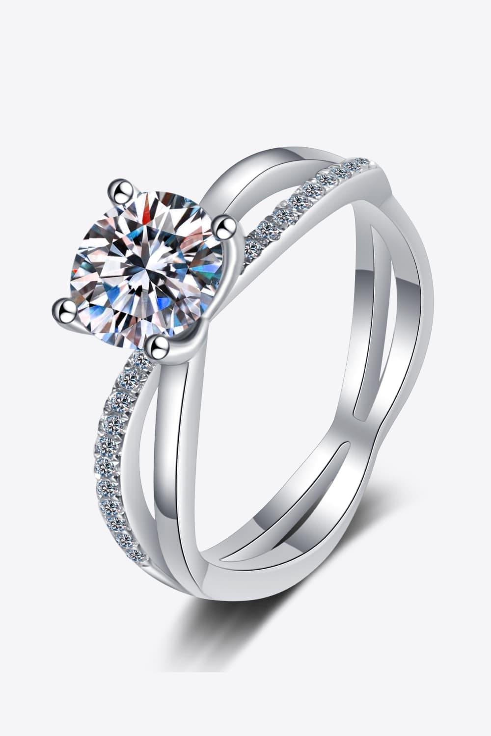 1 Carat Moissanite Crisscross Split Shank Ring - Trendsi