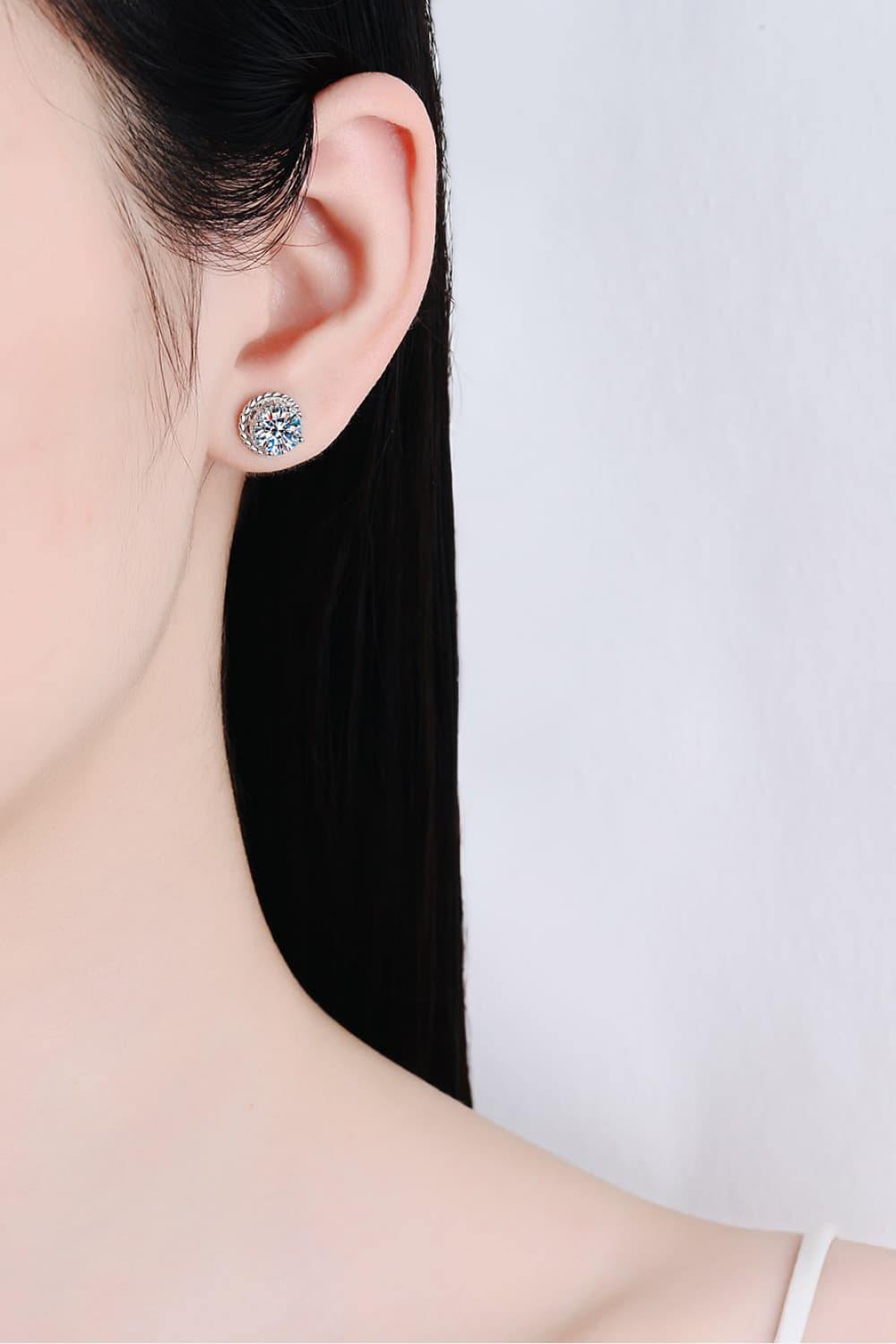 2 Carat Moissanite 925 Sterling Silver Stud Earrings - Trendsi