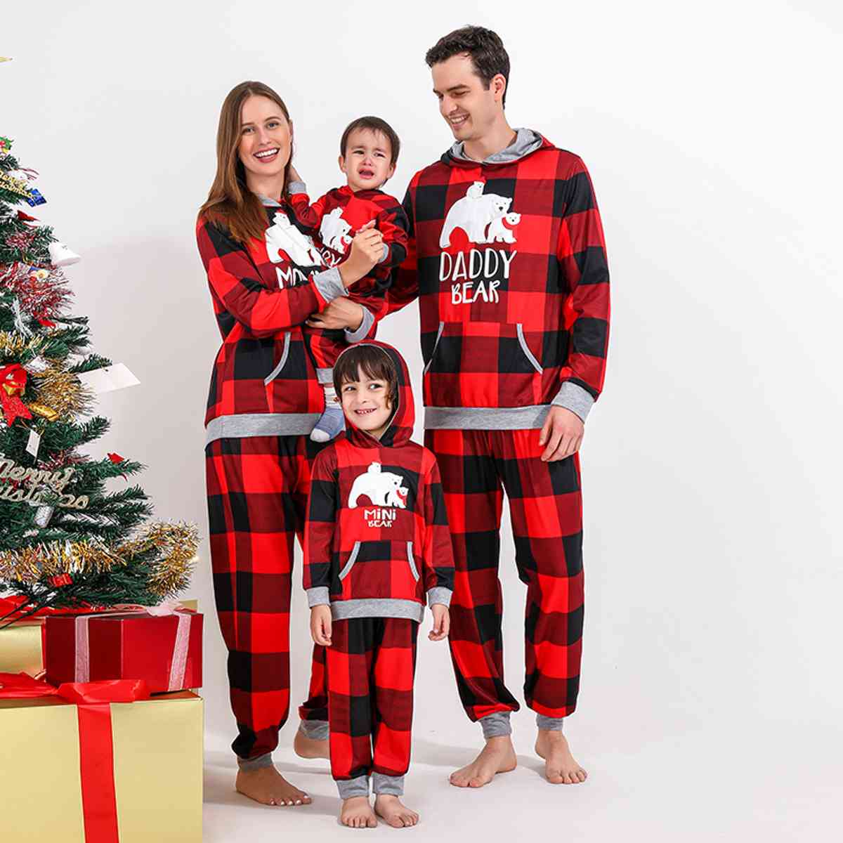 Las Vegas Raiders NFL Christmas Plaid Family Pajamas Set Gift For Family