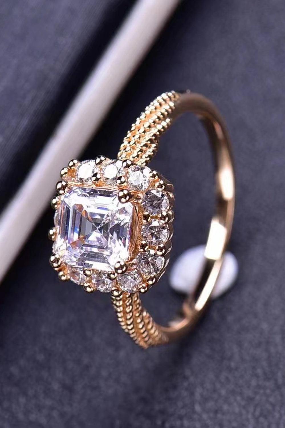 1 Carat Moissanite Twisted Ring - Trendsi