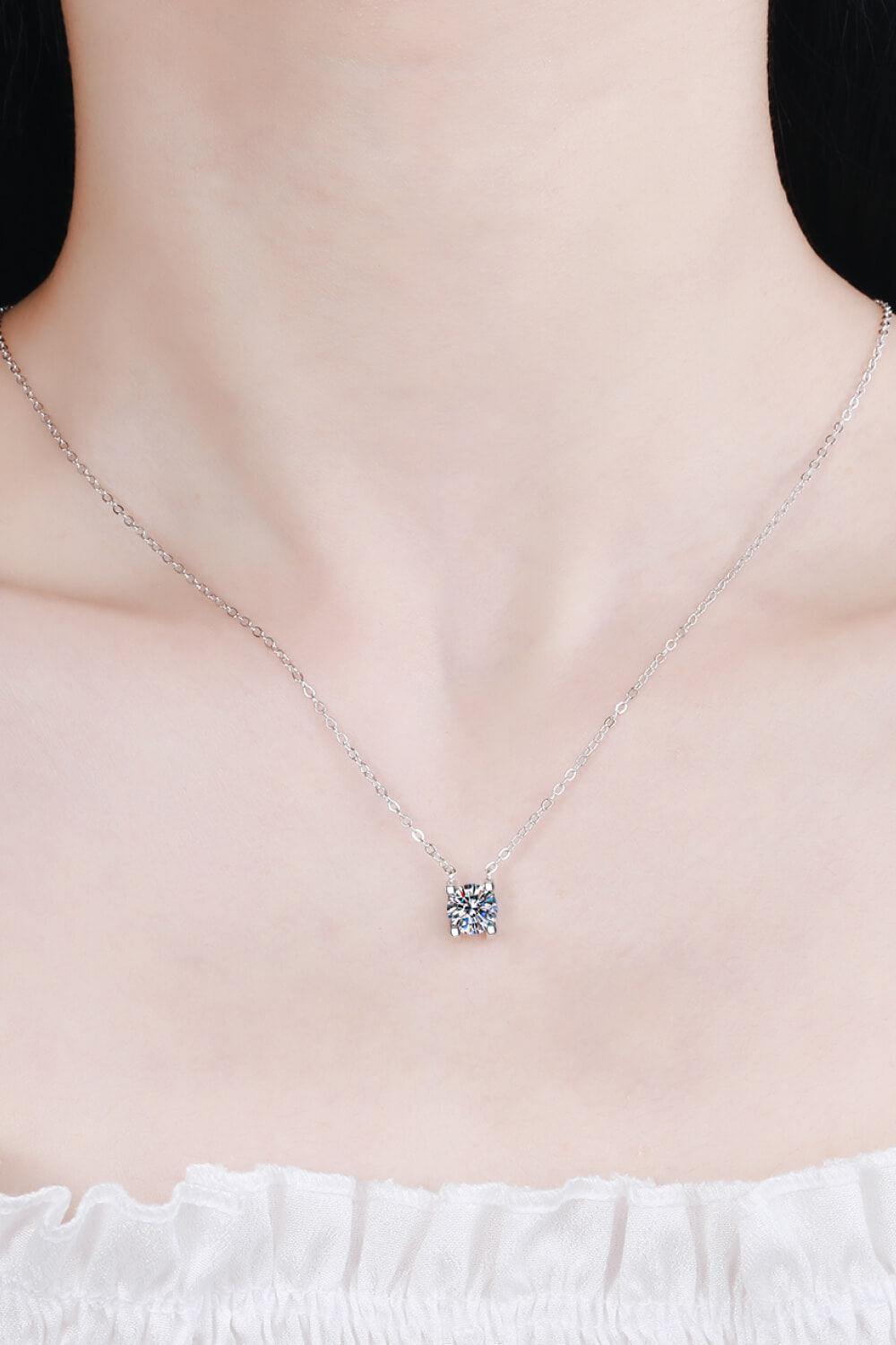 1 Carat Moissanite Chain Necklace - Trendsi