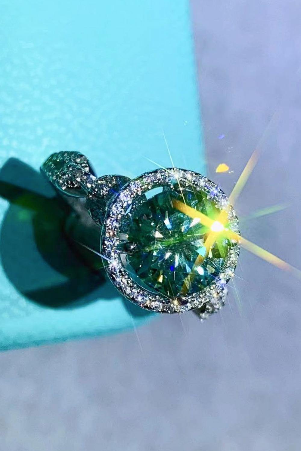 2 Carat Moissanite Emerald Green Ring - Flyclothing LLC