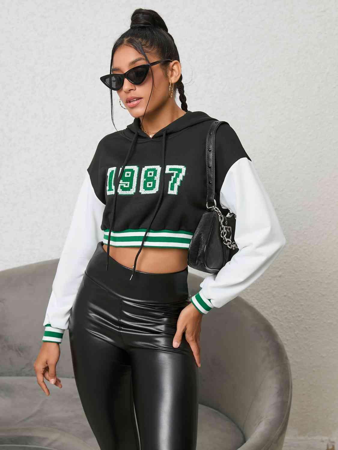 1987 Graphic Cropped Hoodie - Trendsi