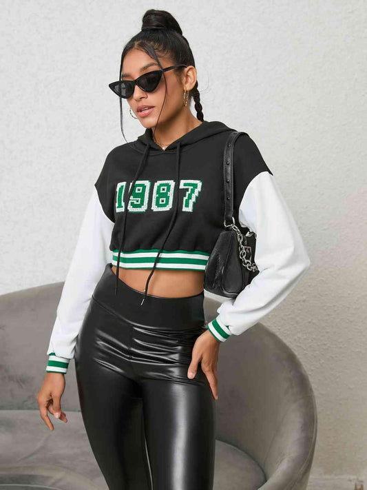 1987 Graphic Cropped Hoodie - Trendsi
