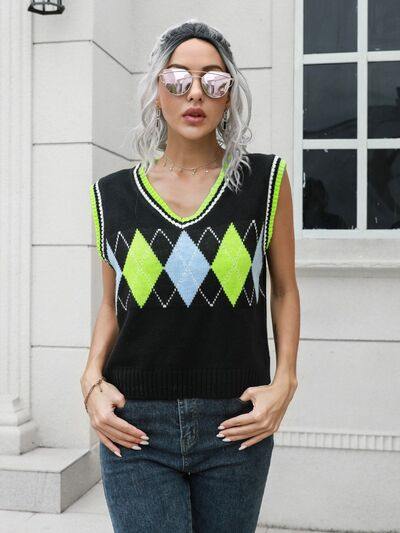 Geometric V-Neck Sweater Vest - Trendsi