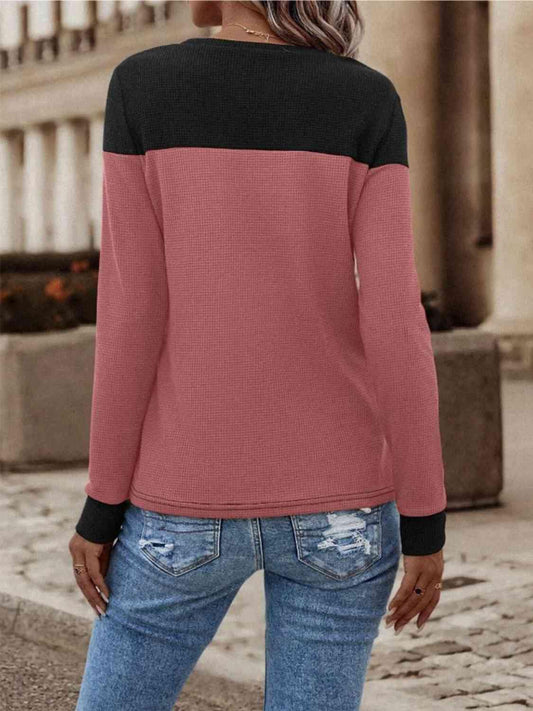 Contrast Buttoned Round Neck Long Sleeve T-Shirt - Trendsi