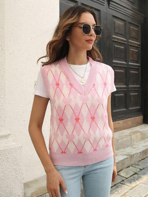 Geometric V-Neck Sweater Vest - Trendsi