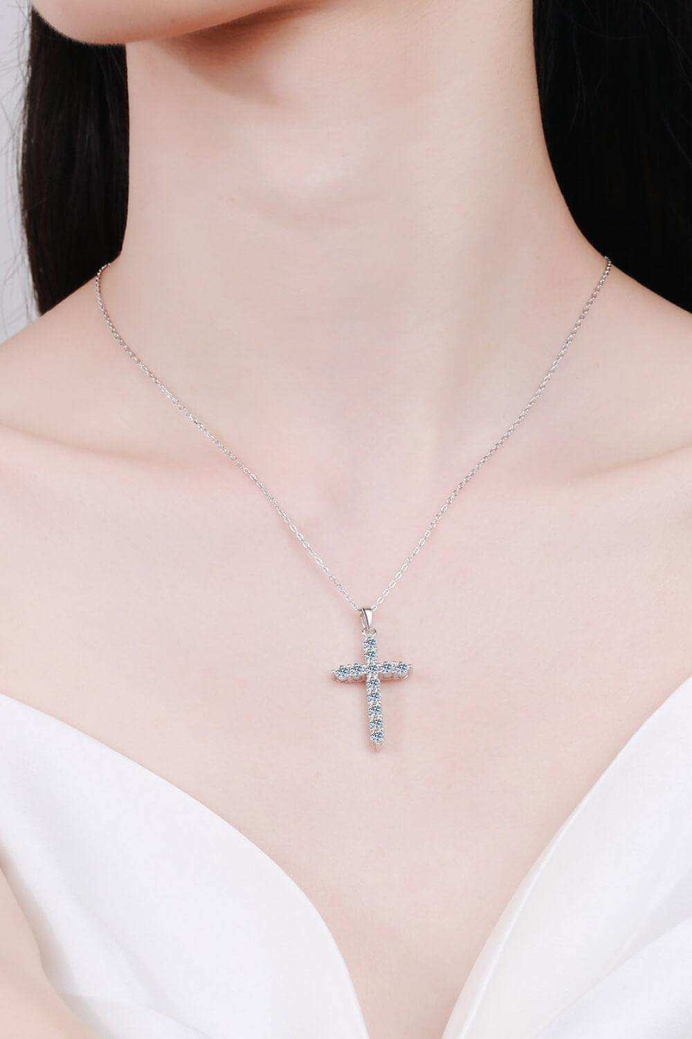 925 Sterling Silver Cross Moissanite Necklace - Trendsi - Flyclothing LLC