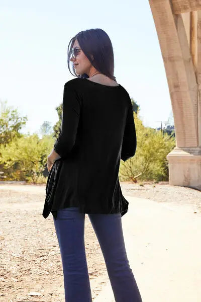 Basic Bae Full Size Round Neck Pocketed T-Shirt - Trendsi - Flyclothing LLC