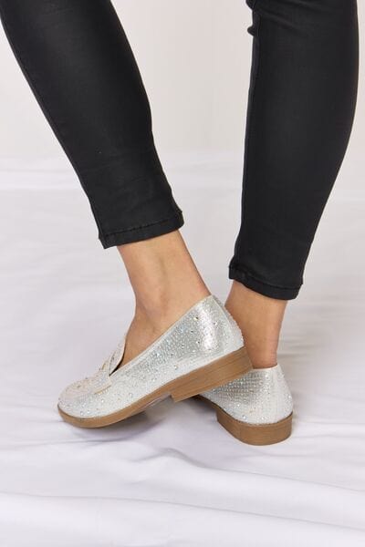 Forever Link Rhinestone Point Toe Loafers - Trendsi