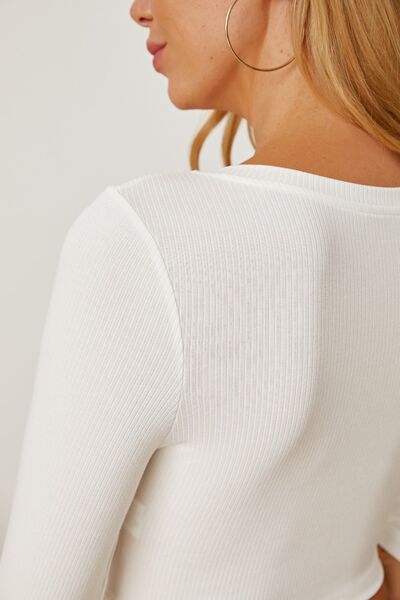 Round Neck Long Sleeve Cropped T-Shirt - Trendsi - Flyclothing LLC
