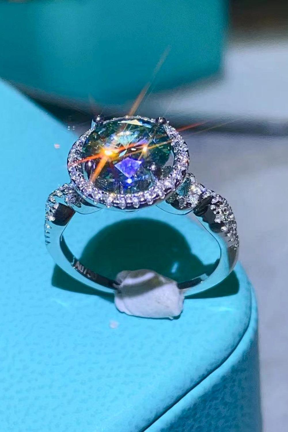 2 Carat Moissanite Emerald Green Ring - Flyclothing LLC