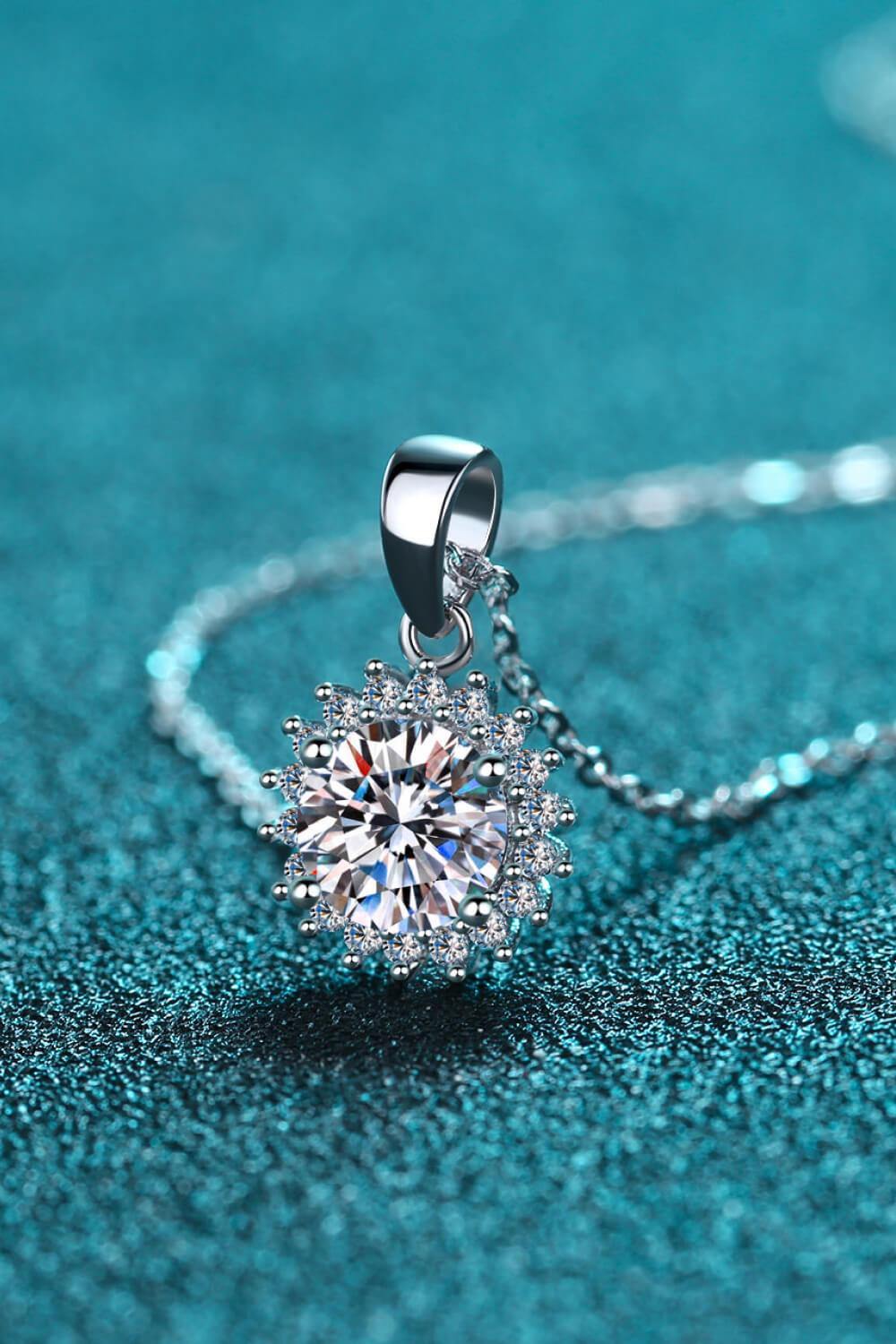 925 Sterling Silver Moissanite Pendant Necklace - Trendsi