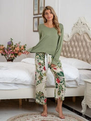Round Neck Top and Printed Pants Lounge Set - Trendsi