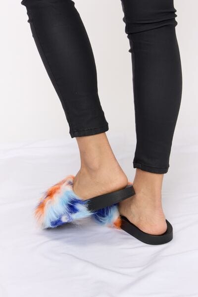 Forever Link Plush Open-Toe Sandals - Trendsi