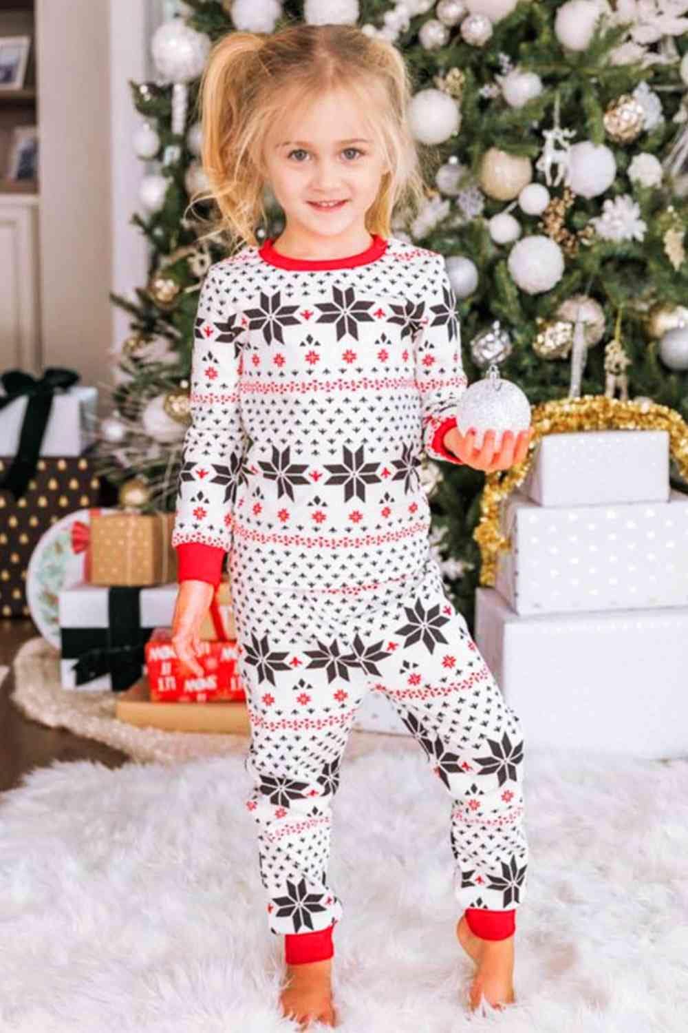 Snowflake Pattern Top and Pants Set - Trendsi