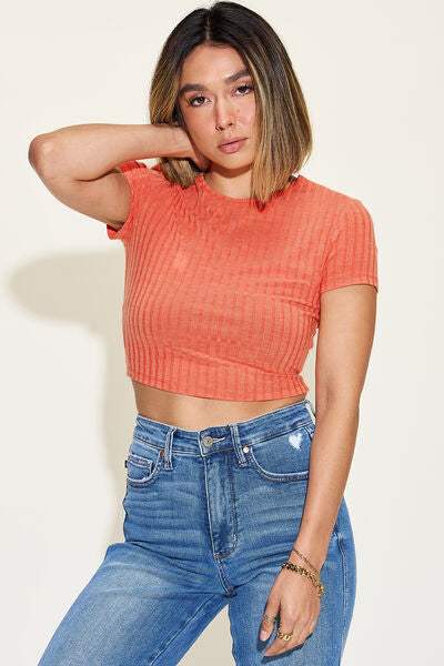 Basic Bae Full Size Ribbed Round Neck Short Sleeve T-Shirt - Trendsi - Flyclothing LLC