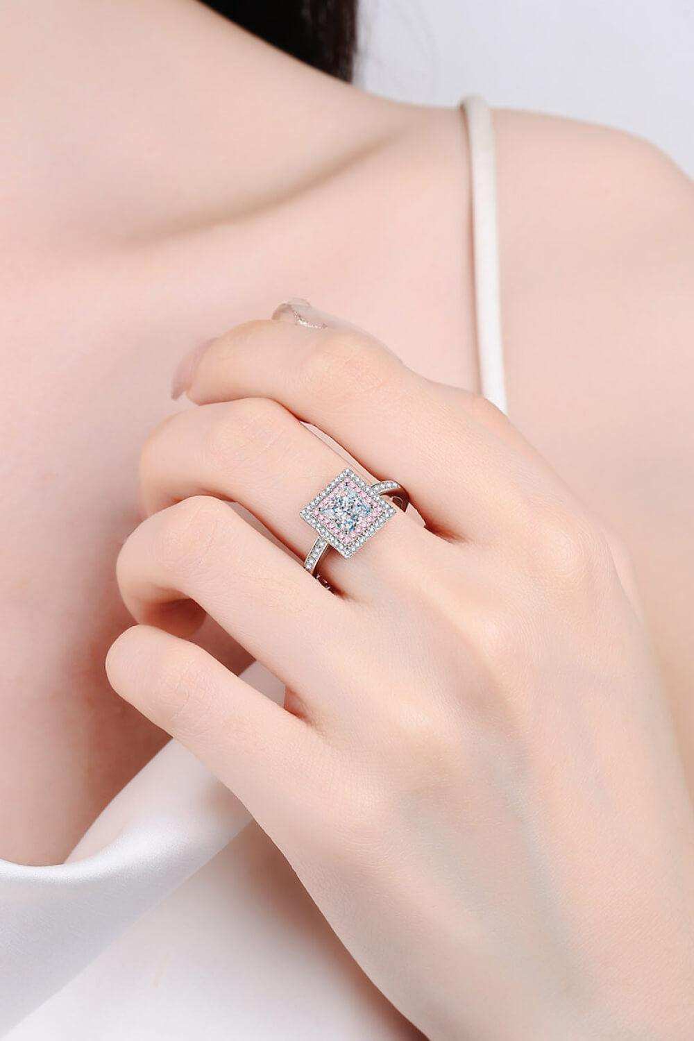 Stay Elegant 1 Carat Moissanite Ring - Trendsi - Flyclothing LLC