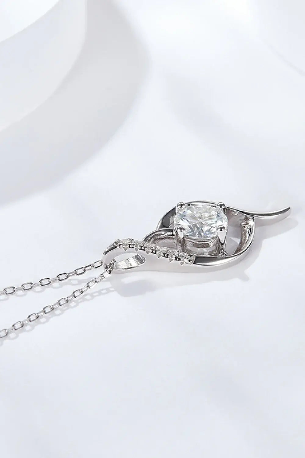 Platinum-Plated 1 Carat Moissanite Pendant Necklace - Trendsi - Flyclothing LLC