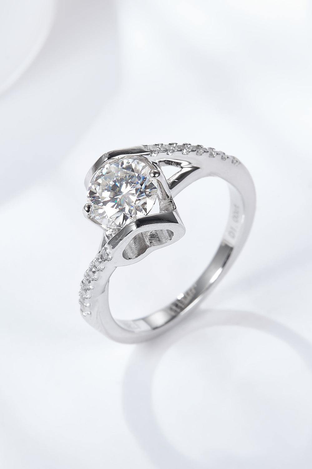 Limitless Love Platinum-Plated Moissanite Ring - Trendsi