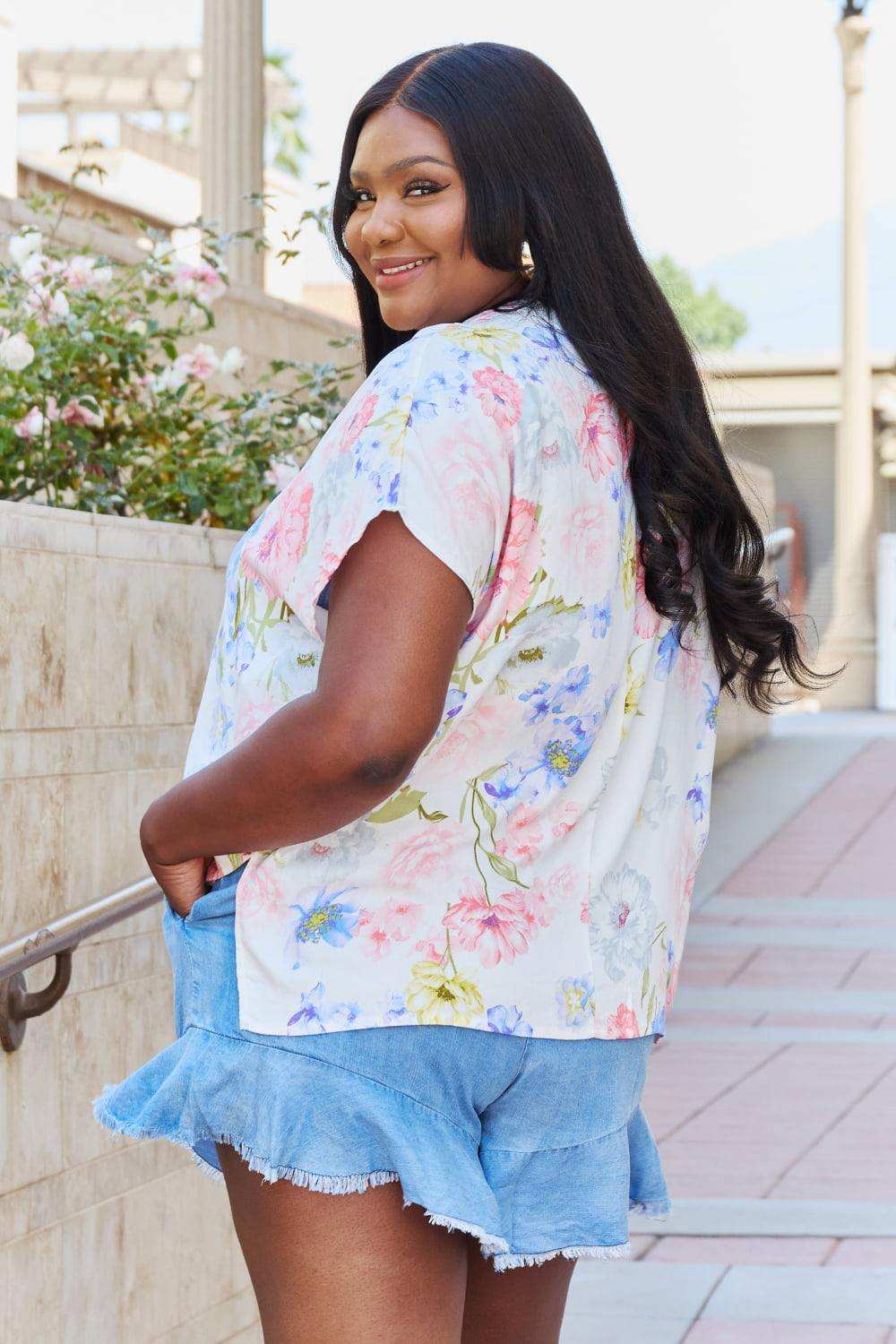 White Birch One And Only Full Size Short Sleve Floral Print Top - Trendsi - Flyclothing LLC