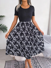 Printed Round Neck Pleated Dress - Trendsi