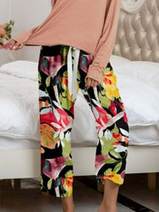 Round Neck Top and Printed Pants Lounge Set - Trendsi