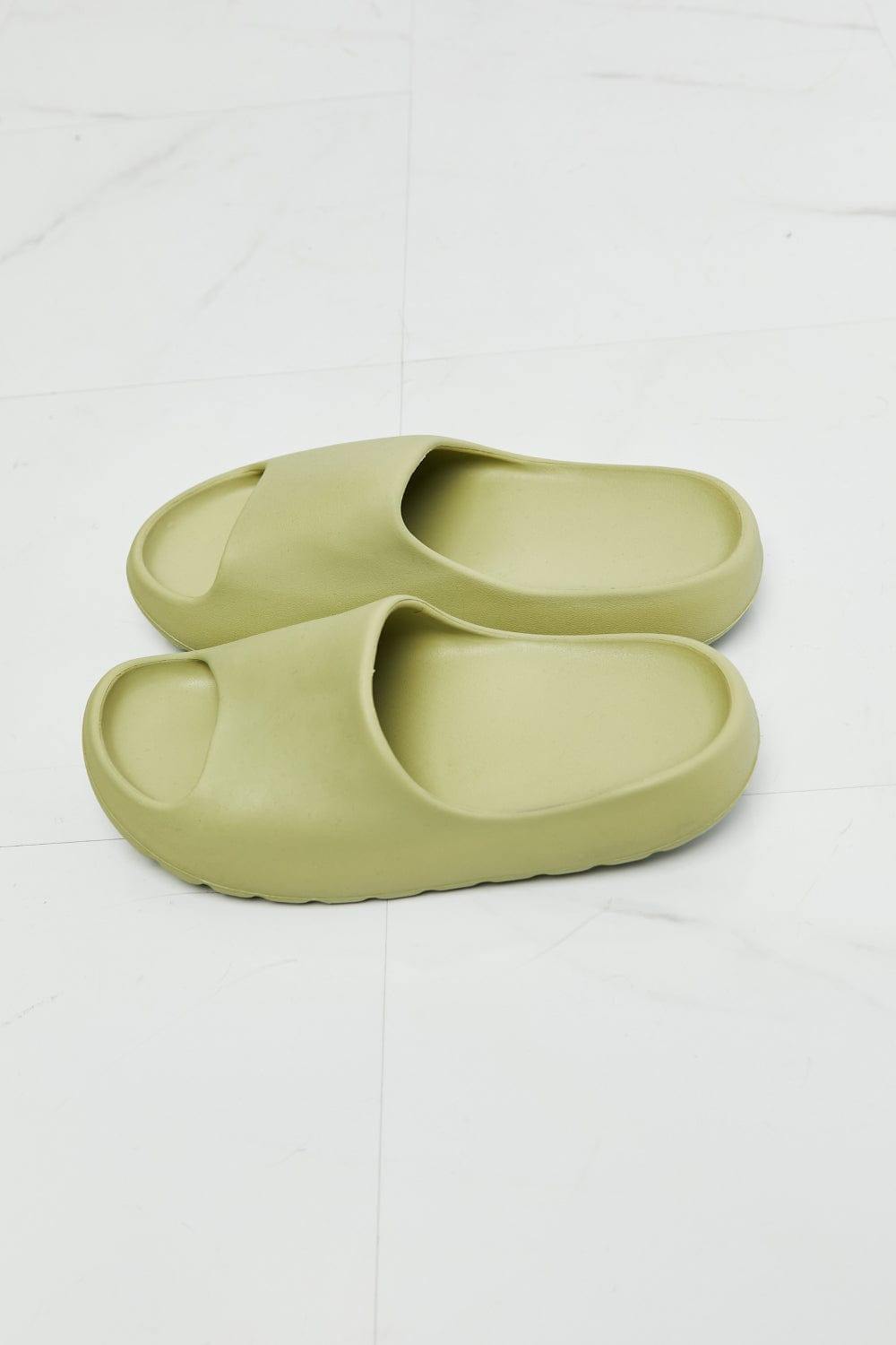 NOOK JOI In My Comfort Zone Slides in Green - Trendsi