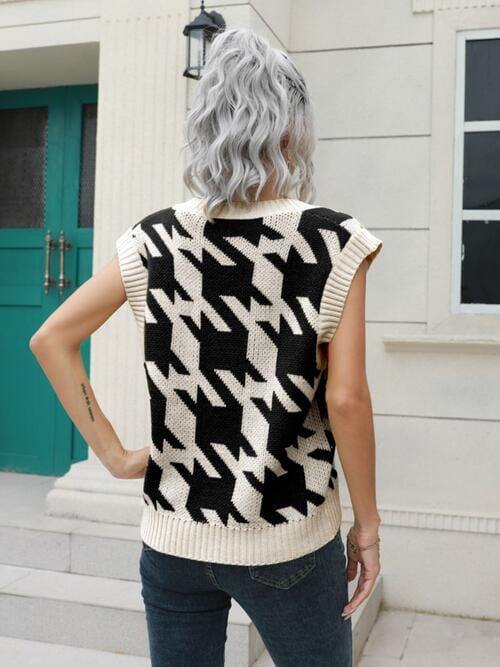 Houndstooth V-Neck Sweater Vest - Trendsi