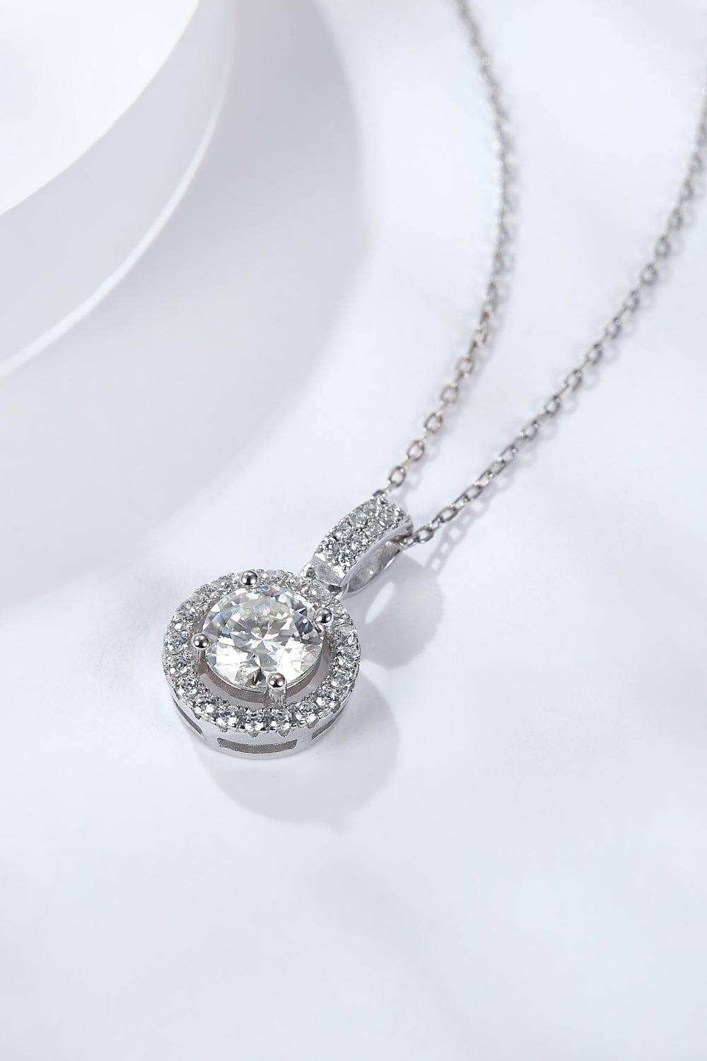 2 Carat Moissanite Round Pendant Necklace - Trendsi - Flyclothing LLC