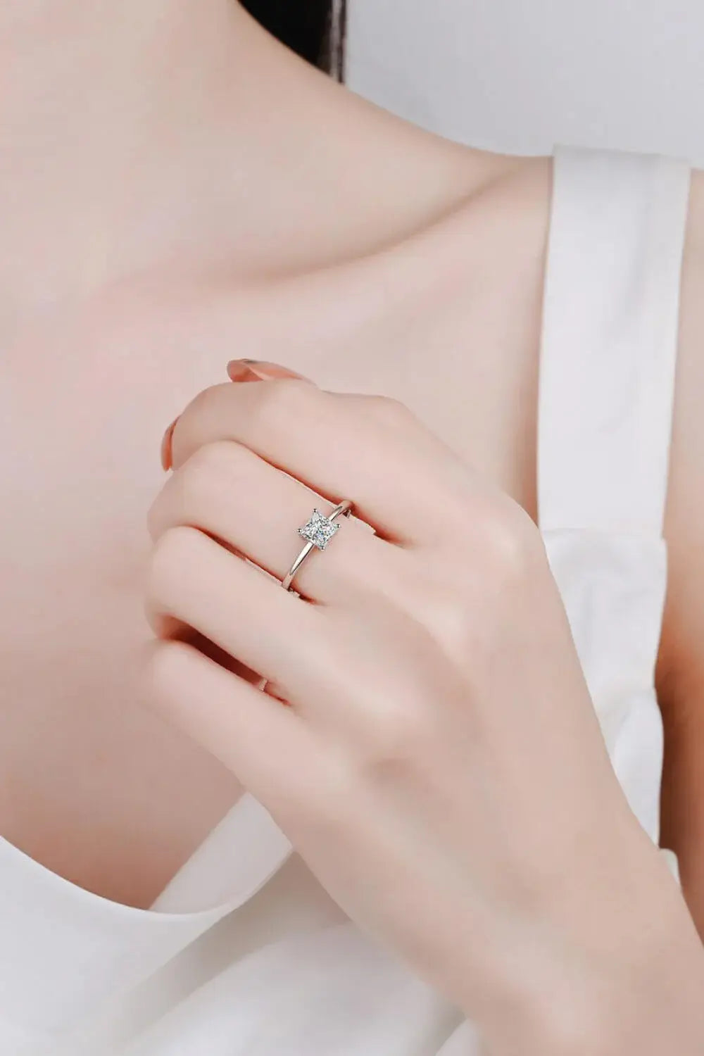 925 Sterling Silver Moissanite Solitaire Ring - Trendsi - Flyclothing LLC